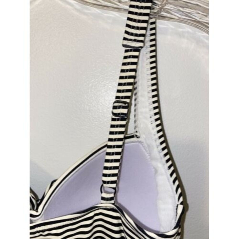 NipTuck Black and Cream Striped One Piece Swimsuit Size 4 - Picture 6 of 9